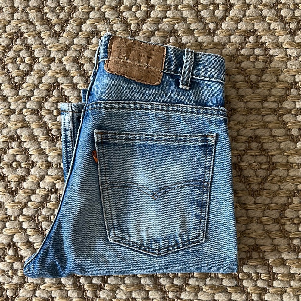 Vintage Levi’s 519 jeans, fits like a 26